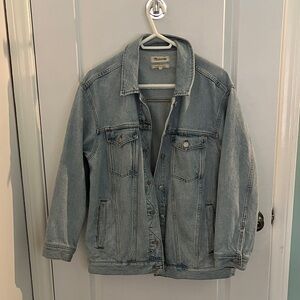 Madewell Large Women's oversized Trucker Light Blue Denim Jacket